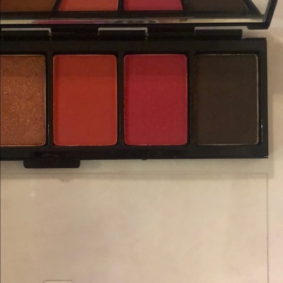 Mac eyeshadow - Picture 3 of 5